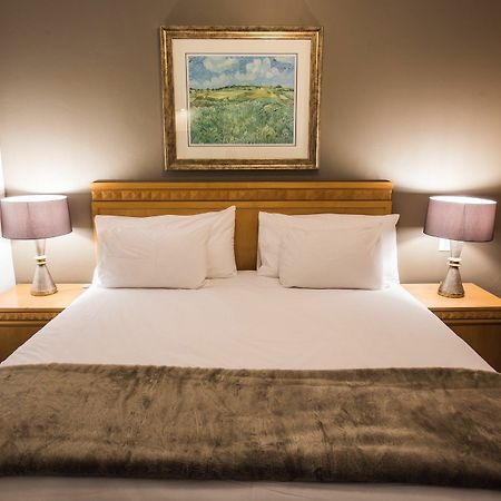 Airport Inn Executive Suites Kempton Park Ngoại thất bức ảnh