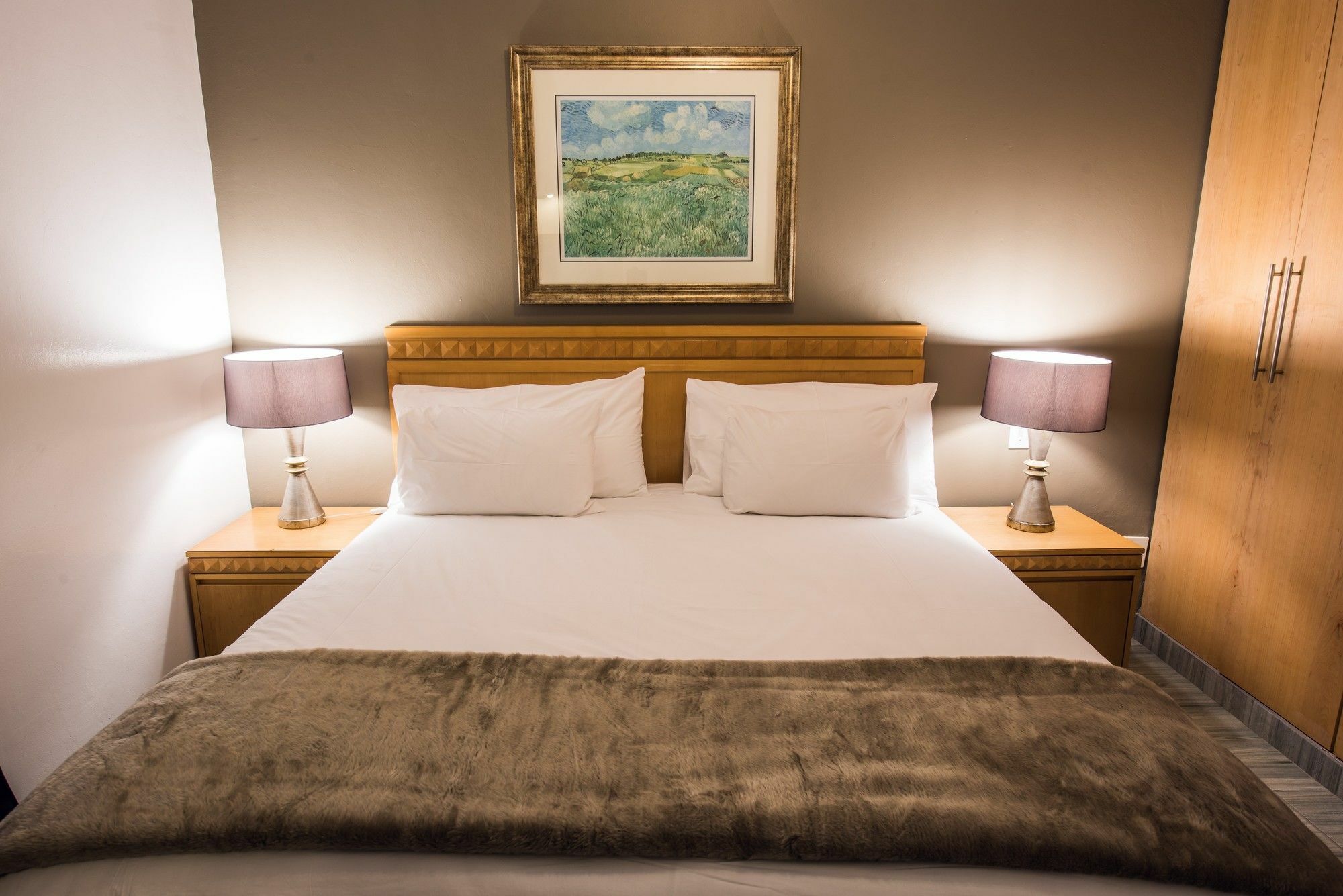 Airport Inn Executive Suites Kempton Park Ngoại thất bức ảnh